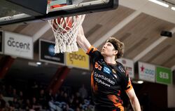 Überzeugt mit seiner Physis und seiner Entschlossenheit unter den Körben: Der Neu-Tübinger Lukas Milner.
